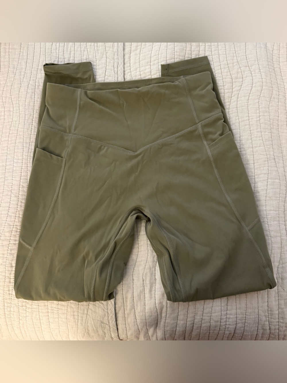 IUGA Olive Green Scrunch Leggings with pockets